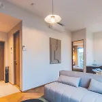 Second 17 Apartment *